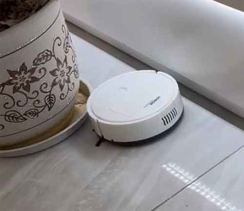 Small Robot Vacuum Cleaner